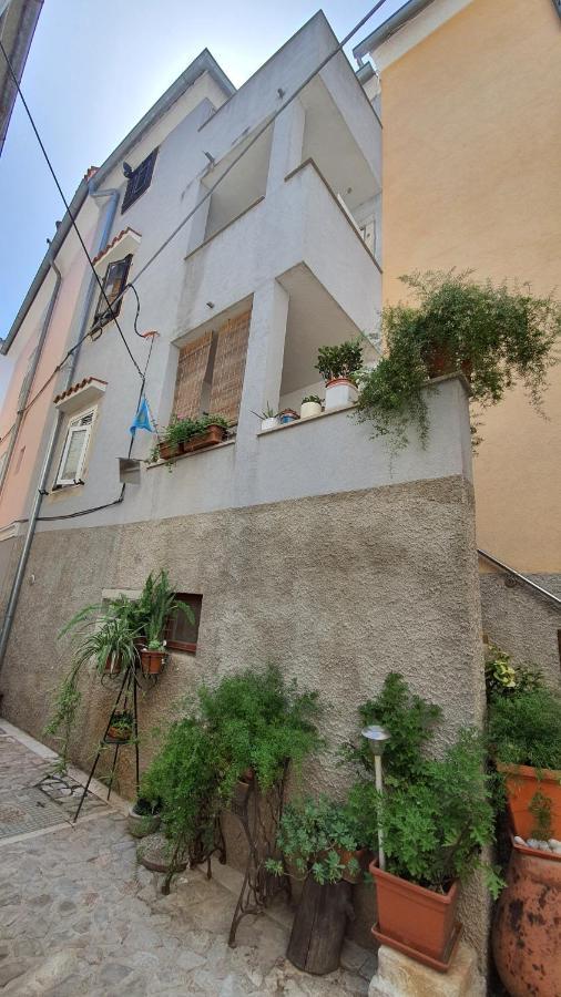 Franceska Apartmani Cres Eksteriør bilde