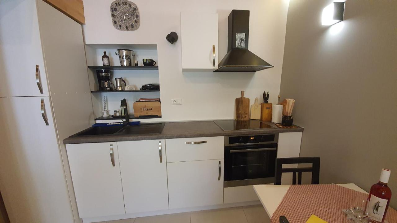 Franceska Apartmani Cres Eksteriør bilde